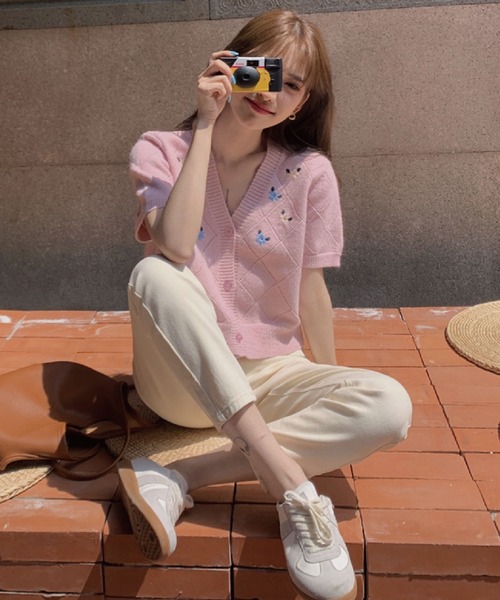 meJane(ミージェーン)の「フラワーモチーフVネックカーディガン(カーディガン/ボレロ・レディース・ホワイト/ピンク/ブルー・FREE)」の11枚目の写真