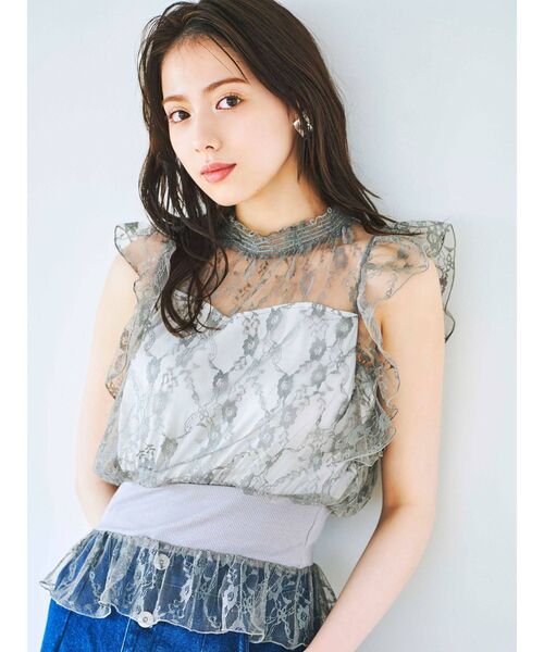 dazzlin（ダズリン）の「レースリブペプラムブラウス（シャツ/ブラウス・レディース・ブラック/グレー/オフホワイト・FREE）」の3枚目の写真