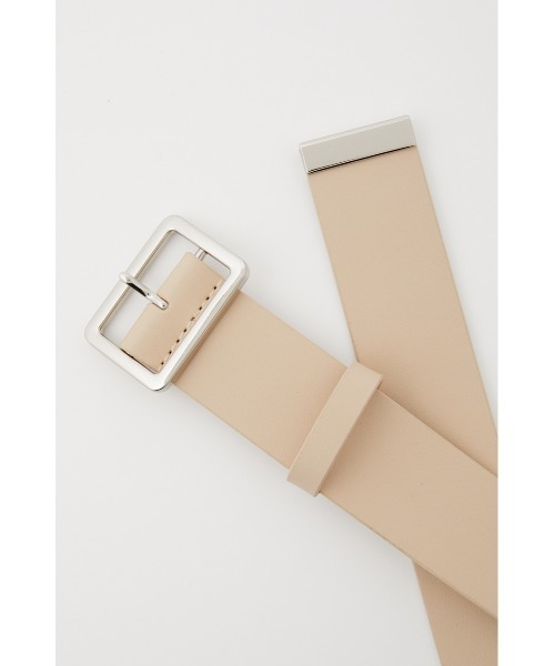 SLY（スライ）の「LEATHER LONG WIDE BELT レザー ロング ワイド ベルト（ベルト・レディース・アイボリー/ブラック・FREE）」の3枚目の写真