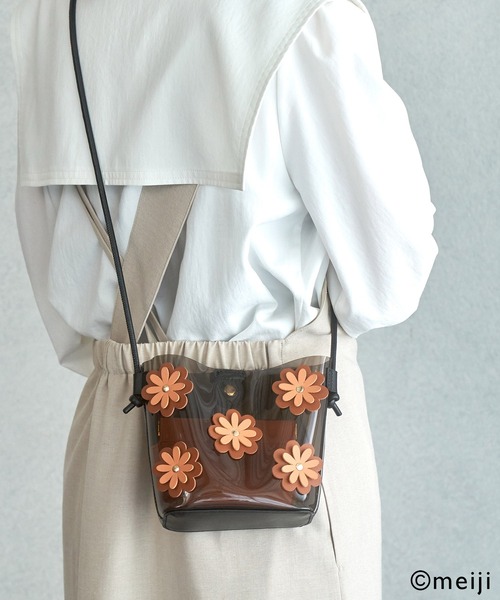 ROPE' PICNIC（ロペピクニック）の「【CHELSEA×ROPE' PICNIC】ポーチ付きフラワークリアバッグ（ショルダーバッグ・レディース・グリーン/オレンジ系その他・FREE）」の20枚目の写真