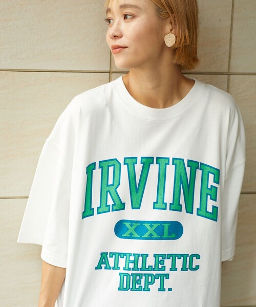 FREAK'S STORE（フリークスストア）の「ビッグカレッジロゴＴシャツ(チュニックTシャツ)（Tシャツ/カットソー・レディース・チャコールグレー/ベージュ/ネイビー/オフホワイト/グリーン・ﾌﾘ-）」の2枚目の写真