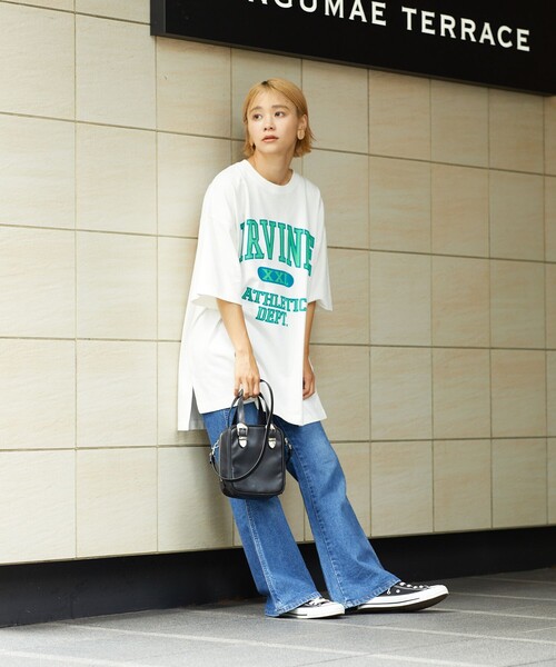 FREAK'S STORE（フリークスストア）の「ビッグカレッジロゴＴシャツ(チュニックTシャツ)（Tシャツ/カットソー・レディース・チャコールグレー/ベージュ/ネイビー/オフホワイト/グリーン・ﾌﾘ-）」の8枚目の写真