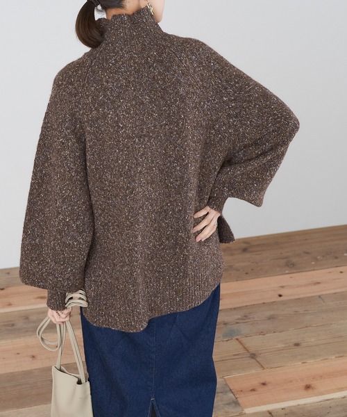 Chaco closet(チャコ クローゼット)の「MIXハイネック ボリュームスリーブ ニットプルオーバー(ニット/セーター・レディース・モカ/ブラック/ブラウン/ライトカーキ/アイボリー・FREE)」の17枚目の写真