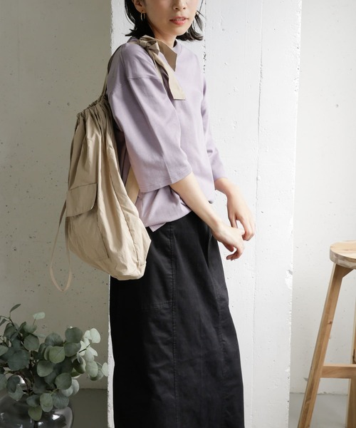 URBAN RESEARCH DOORS（アーバンリサーチドアーズ）の「オーバーサイズコットンTシャツ（Tシャツ/カットソー・レディース・パープル/ベージュ/スミクロ・ONE）」の10枚目の写真