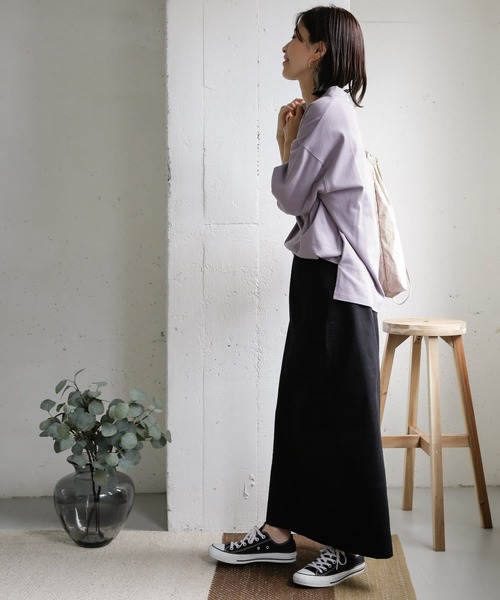 URBAN RESEARCH DOORS（アーバンリサーチドアーズ）の「オーバーサイズコットンTシャツ（Tシャツ/カットソー・レディース・パープル/ベージュ/スミクロ・ONE）」の11枚目の写真