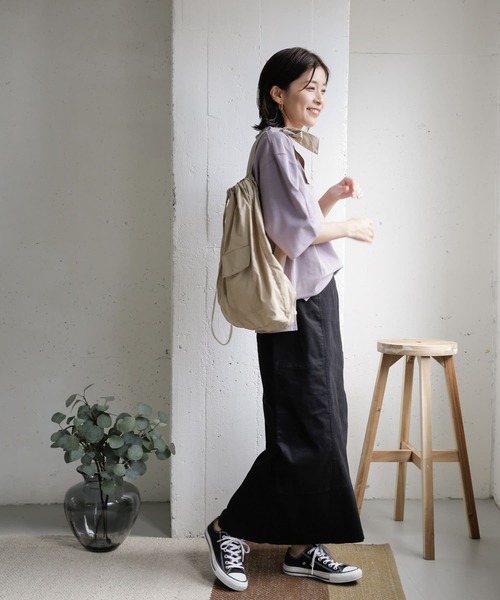 URBAN RESEARCH DOORS（アーバンリサーチドアーズ）の「オーバーサイズコットンTシャツ（Tシャツ/カットソー・レディース・パープル/ベージュ/スミクロ・ONE）」の12枚目の写真