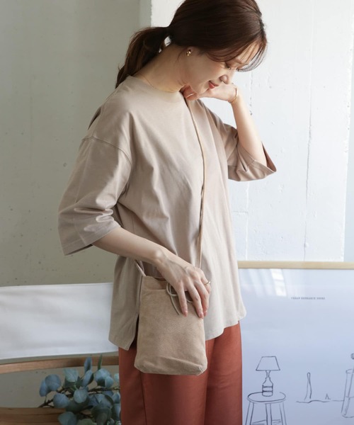 URBAN RESEARCH DOORS（アーバンリサーチドアーズ）の「オーバーサイズコットンTシャツ（Tシャツ/カットソー・レディース・パープル/ベージュ/スミクロ・ONE）」の21枚目の写真