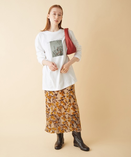 MADEMOISELLE ROPE'（マドモアゼル ロペ）の「【セットアップ対応】フロッキーフラワーストレートスカート（スカート・レディース・ブラウン系その他/ブルー系その他・38）」の18枚目の写真