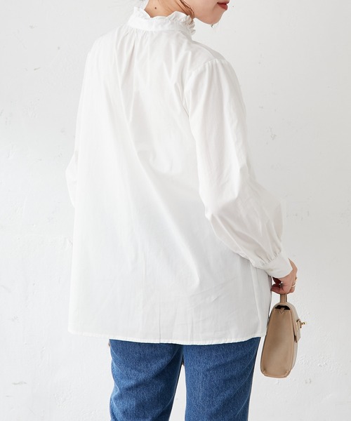 DISCOAT（ディスコート）の「【WEB限定】スタンドフリルストライプブラウス（シャツ/ブラウス・レディース・ホワイト/ストライプ/ネイビー/ブラック/ライトブルー・FREE）」の8枚目の写真