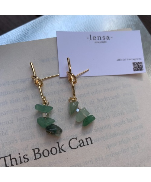 tone(トーン)の「【-lensa-】混合石の結び目ピアス(MA)(ピアス(両耳用)・レディース・ピンク/グリーン/クリア・FREE)」の1枚目の写真