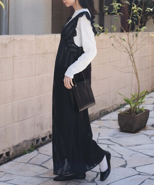 WEGO（ウィゴー）の「WEGO/フリルショルダーワンピース（ワンピース・レディース・ブラック/ブラウン・FREE）」の6枚目の写真