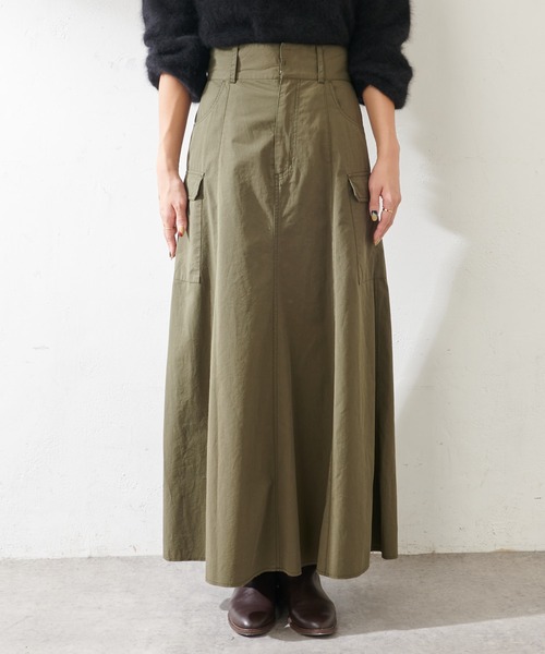 SHENERY（シーナリー）の「カットオフカーゴロングスカート（スカート・レディース・ブラック/カーキ・38/36）」の11枚目の写真
