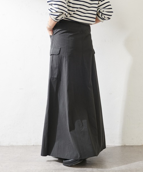 SHENERY（シーナリー）の「カットオフカーゴロングスカート（スカート・レディース・ブラック/カーキ・38/36）」の18枚目の写真