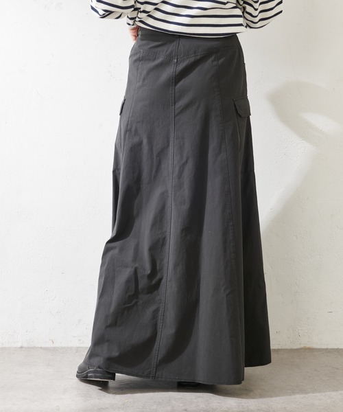 SHENERY（シーナリー）の「カットオフカーゴロングスカート（スカート・レディース・ブラック/カーキ・38/36）」の8枚目の写真