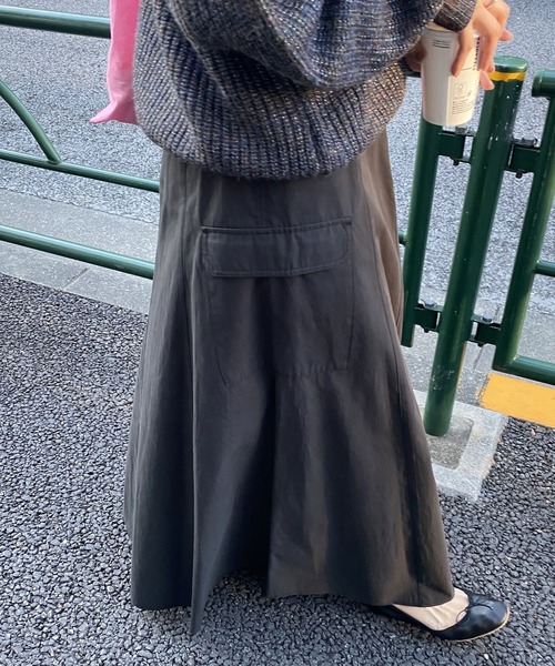 SHENERY（シーナリー）の「カットオフカーゴロングスカート（スカート・レディース・ブラック/カーキ・38/36）」の5枚目の写真