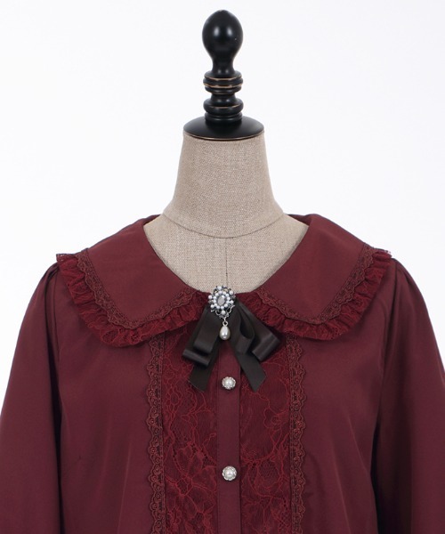 axes femme POETIQUE（アクシーズファムポエティック）の「ビジューブローチ付ＢＬ（シャツ/ブラウス・レディース・ワイン/キナリ/ブラック・MEDIUM）」の22枚目の写真