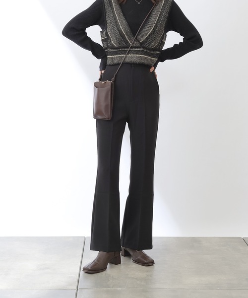 COLONY 2139（コロニートゥーワンスリーナイン）の「ストレッチイージーケアパンツ(フレア2)（その他パンツ・レディース・ブラック/ブルー/グリーン・SMALL/MEDIUM/LARGE）」の2枚目の写真