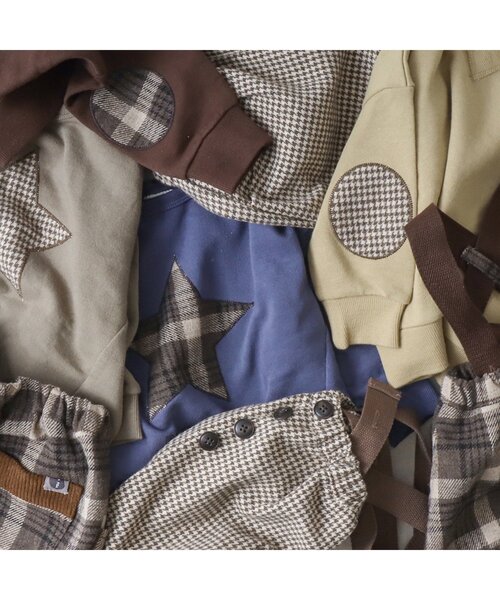 BREEZE by yumi.（ブリーズバイユミ）の「WEB限定 パッチワークトレーナー【BREEZE by yumi.】（スウェット・キッズ・ベージュ/ブラウン/カーキ/ネイビー・100/110/120/130/90/80/140）」の7枚目の写真