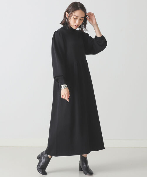 BEAMS LIGHTS(ビームスライツ)の「BEAMS LIGHTS / 12ゲージ タートルネック 切り替え フレア ニット ワンピース(ワンピース・レディース・レッド/ベージュ/ブラック・ONE SIZE)」の6枚目の写真