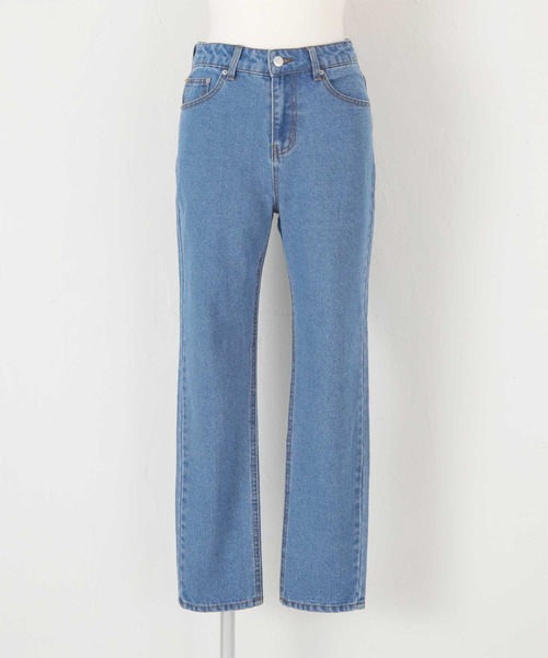 titivate(ティティベイト)の「スリムテーパードデニムパンツ(デニムパンツ・レディース・ホワイト系その他/ライトブルー/ブルー/ブラック・S/M/L)」の6枚目の写真