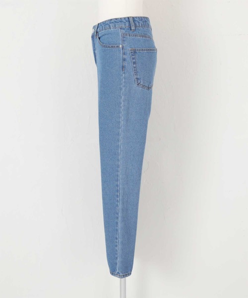 titivate(ティティベイト)の「スリムテーパードデニムパンツ(デニムパンツ・レディース・ホワイト系その他/ライトブルー/ブルー/ブラック・S/M/L)」の20枚目の写真