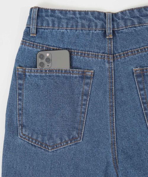 titivate(ティティベイト)の「スリムテーパードデニムパンツ(デニムパンツ・レディース・ホワイト系その他/ライトブルー/ブルー/ブラック・S/M/L)」の9枚目の写真