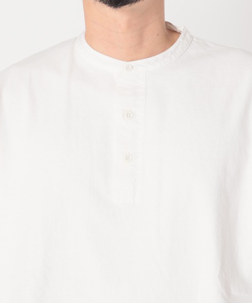 ARMY TWILL(アーミーツイル)の「【ARMY TWILL / アーミーツイル】別注 ヘンリーネック ロンT(Tシャツ/カットソー・メンズ・ホワイト/ブラック/ベージュ・MEDIUM/LARGE)」の4枚目の写真