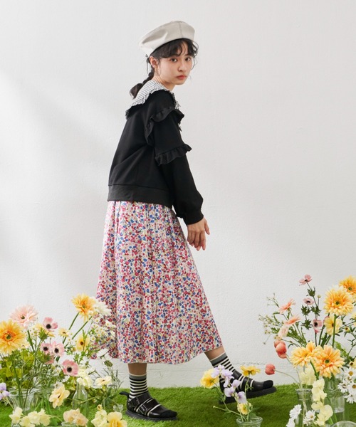 MERLOT（メルロー）の「袖フリルスウェット（スウェット・レディース・ホワイト/ブラック/カーキ・FREE）」の6枚目の写真