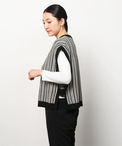 Per sist ence（パーシエンス）の「Per sist ence/パーシエンス　コットンアクリルジャガード クルーネックニットベスト（ベスト・レディース・グリーン/アイボリー/ブラック・FREE）」の5枚目の写真