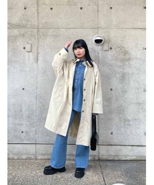 THROW by SLY（スローバイスライ）の「THROW HW SEMI FLARE PT-A ハイウエスト セミ フレア デニムパンツ（デニムパンツ・レディース・ブルー・23inch/24inch/25inch/26inch）」の18枚目の写真