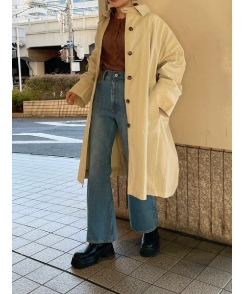 THROW by SLY（スローバイスライ）の「THROW HW SEMI FLARE PT-A ハイウエスト セミ フレア デニムパンツ（デニムパンツ・レディース・ブルー・23inch/24inch/25inch/26inch）」の20枚目の写真