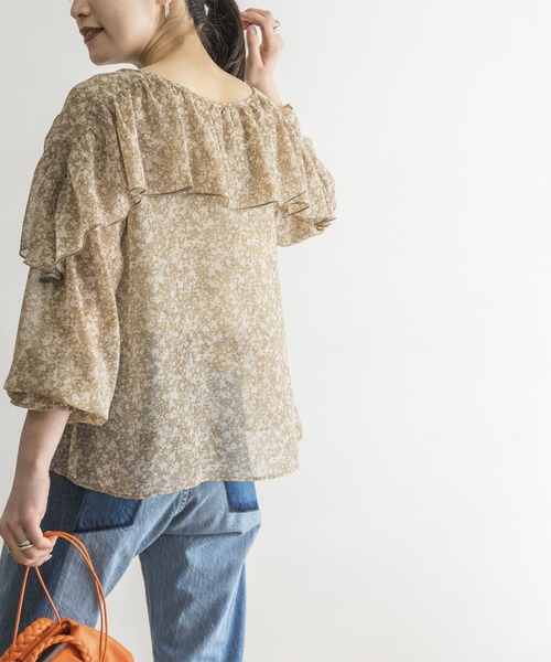 URBAN RESEARCH(アーバンリサーチ)の「フラワープリントフリルブラウス(シャツ/ブラウス・レディース・ブラック/ベージュ・FREE)」の18枚目の写真