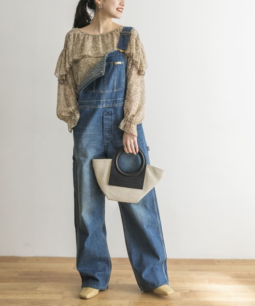 URBAN RESEARCH（アーバンリサーチ）の「フラワープリントフリル