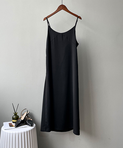 c.u.l(シーユーエル)の「【c.u.l:w】シンプルキャミソールワンピース culw188(ワンピース・レディース・マスタード/ブラック・L/M)」の13枚目の写真