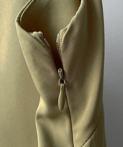 c.u.l(シーユーエル)の「【c.u.l:w】シンプルキャミソールワンピース culw188(ワンピース・レディース・マスタード/ブラック・L/M)」の21枚目の写真