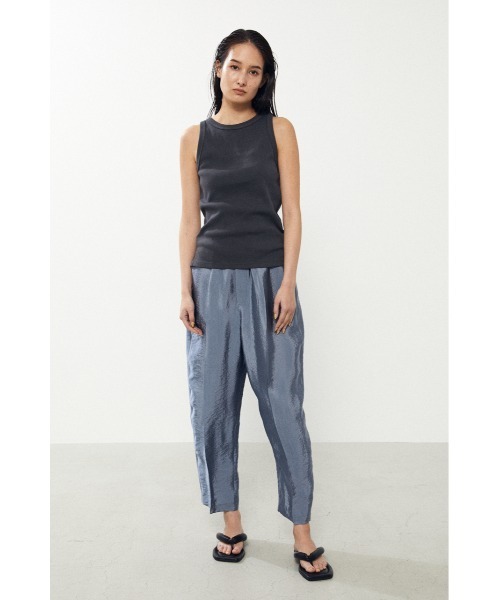 BLACK BY MOUSSY（ブラックバイマウジー）の「satin cocoon pants（サテンコクーンパンツ）（その他パンツ・レディース・ブラック/カーキ/ブルー・1/2）」の21枚目の写真