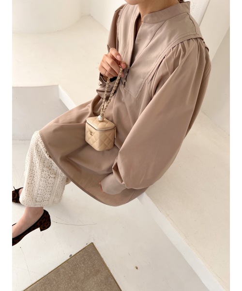 JUMELLE（ジュメロ）の「スキッパーブラウス（シャツ/ブラウス・レディース・ベージュ/ミント・FREE）」の4枚目の写真