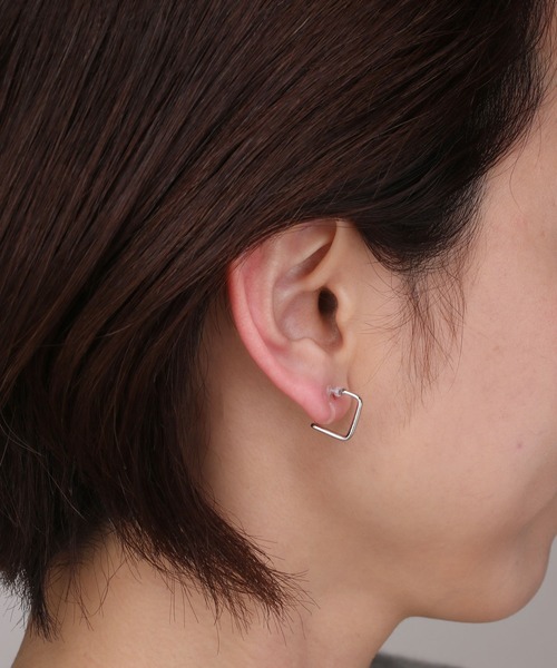 Manon's Selection（マノンズセレクション）の「ダイヤシェイプハーフフープイヤリング（イヤリング・レディース・シルバー/ゴールド・ONE SIZE）」の5枚目の写真