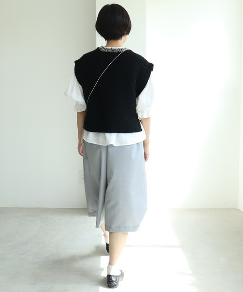 yuni（ユニ　）の「ネパールハンドニット　short vest（ベスト・レディース・ブラック/アイボリー・FREE）」の5枚目の写真