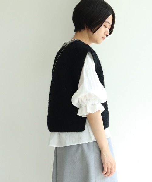 yuni（ユニ　）の「ネパールハンドニット　short vest（ベスト・レディース・ブラック/アイボリー・FREE）」の9枚目の写真