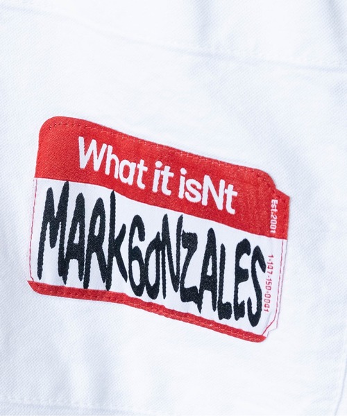 （What it isNt）ART BY MARKGONZALES（ワットイットイズント）の「【h】(〔(What it isNT)ART BY MARKGONZALES〕オーバーサイズバックプリントBIGシャツ（シャツ/ブラウス・メンズ・サックスブルー/ホワイト/ブラック・LARGE/X-LARGE/MEDIUM）」の8枚目の写真