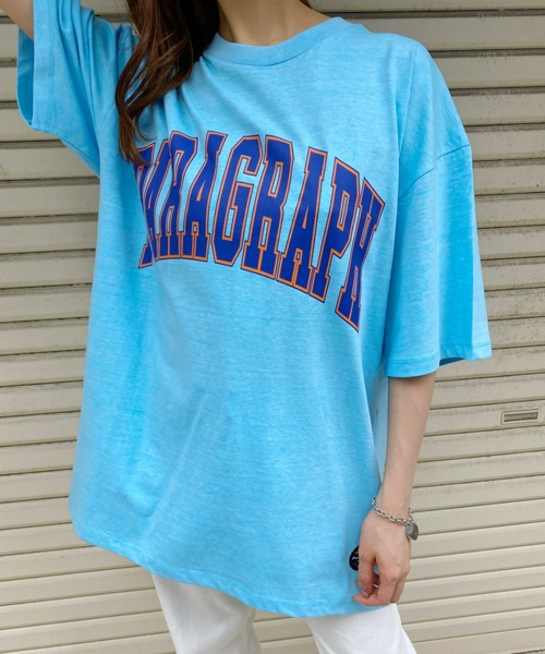 Paragraph(パラグラフ)の「PARAGRAPH(パラグラフ)/Modern Printing T-SHIRT/オーバーサイズ ロゴプリント Tシャツ(Tシャツ/カットソー・レディース・ホワイト/チャコールグレー/パープル/ブルー/ホワイト系その他・FREE)」の4枚目の写真