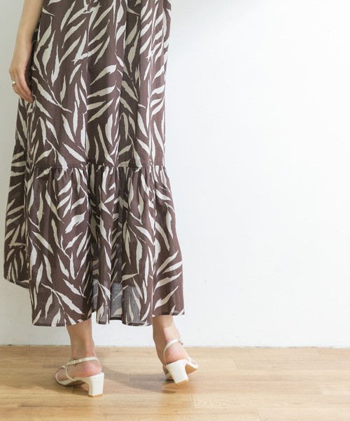 URBAN RESEARCH（アーバンリサーチ）の「Leafプリントティアードワンピース（ワンピース・レディース・ベージュ系その他/ブラウン系その他・FREE）」の17枚目の写真