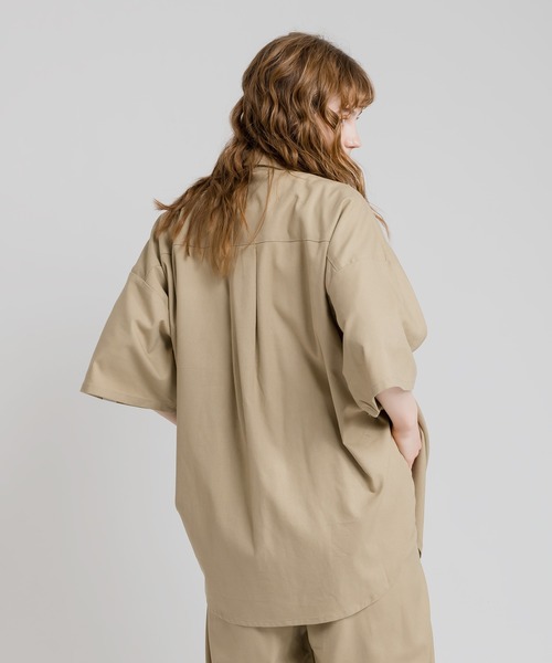 MUHET(ミュエータ)の「【セットアップ可能】コットンリネンシャツ(シャツ/ブラウス・レディース・ブラック/ベージュ/カーキ・SMALL/MEDIUM/X-LARGE)」の9枚目の写真