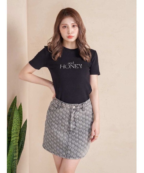 Darich(ダーリッチ)の「and HONEY Tシャツ(Tシャツ/カットソー・レディース・ホワイト/ブラック/ピンク/グリーン・FREE)」の3枚目の写真