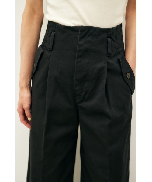 M_（エムアンダーバー）の「【M_】OGC HW TUCK パンツ（デニムパンツ・レディース・アイボリー/ブラック・2/1）」の15枚目の写真