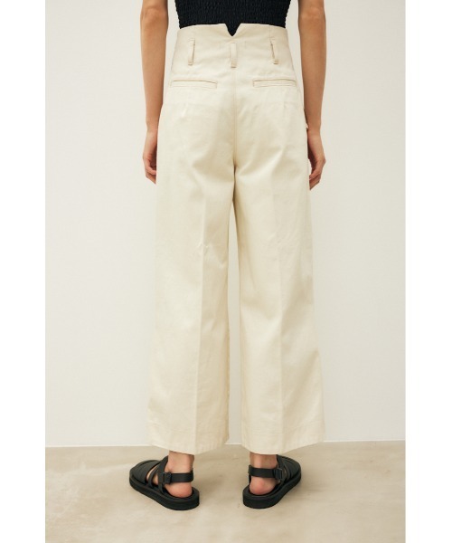 M_（エムアンダーバー）の「【M_】OGC HW TUCK パンツ（デニムパンツ・レディース・アイボリー/ブラック・2/1）」の6枚目の写真