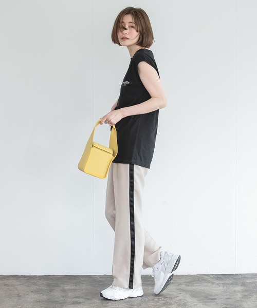 V12 の人気モデル、ダンボールパンツ trim_fce_item6728641537e2f.jpg