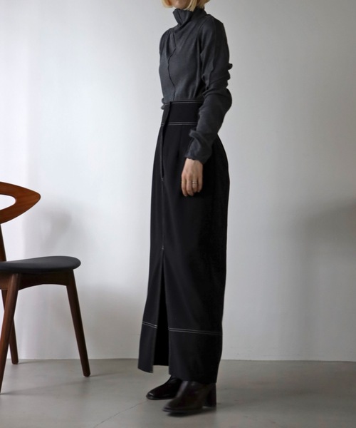 UNFIELD（アンフィールド）の「【UNFIELD】配色ステッチTRスリットスカート（スカート・レディース・ブラック/ベージュ・FREE）」の4枚目の写真