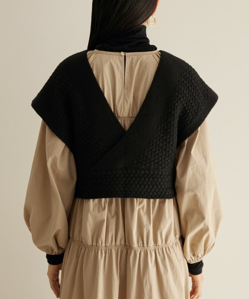 SALON adam et rope'（サロン アダム エ ロペ）の「【WEB限定】[セットアイテム]レイヤードベストセットワンピース（ワンピース・レディース・ブラック/ベージュ・FREE）」の5枚目の写真